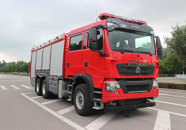 干粉消防車
